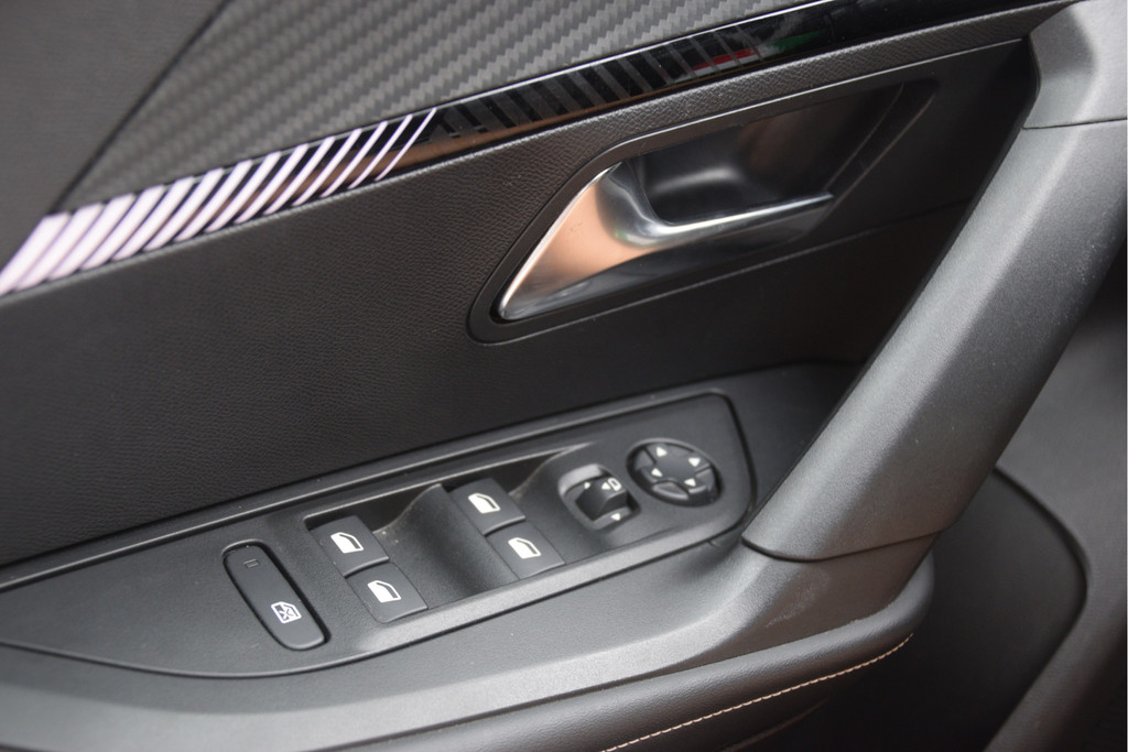 Peugeot 2008 (KLD39N) met abonnement