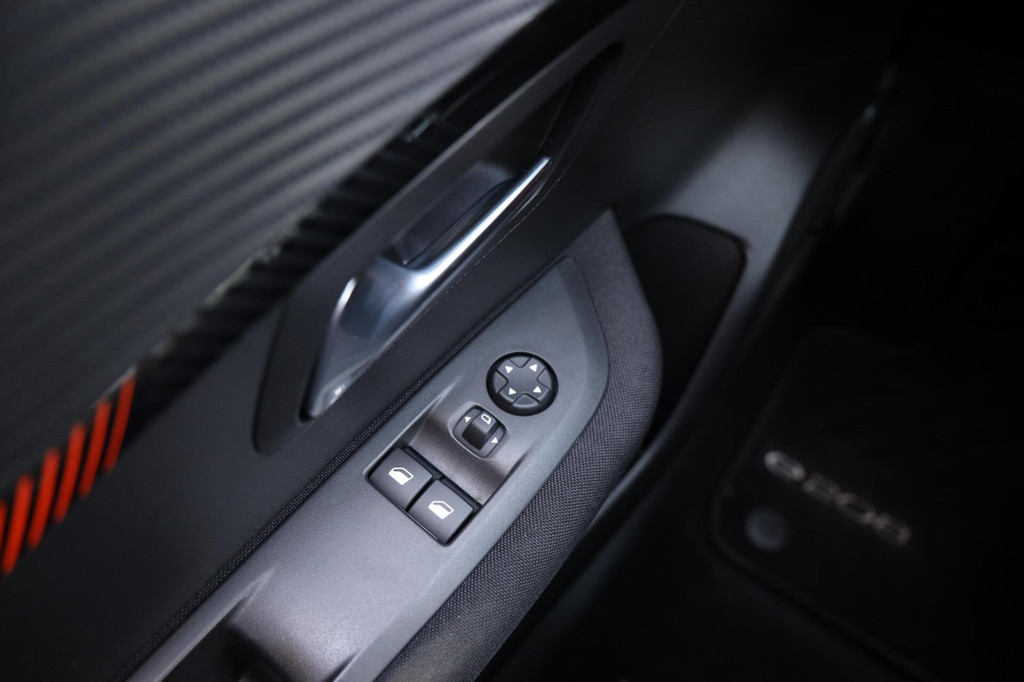 Peugeot e-208 (P355PT) met abonnement