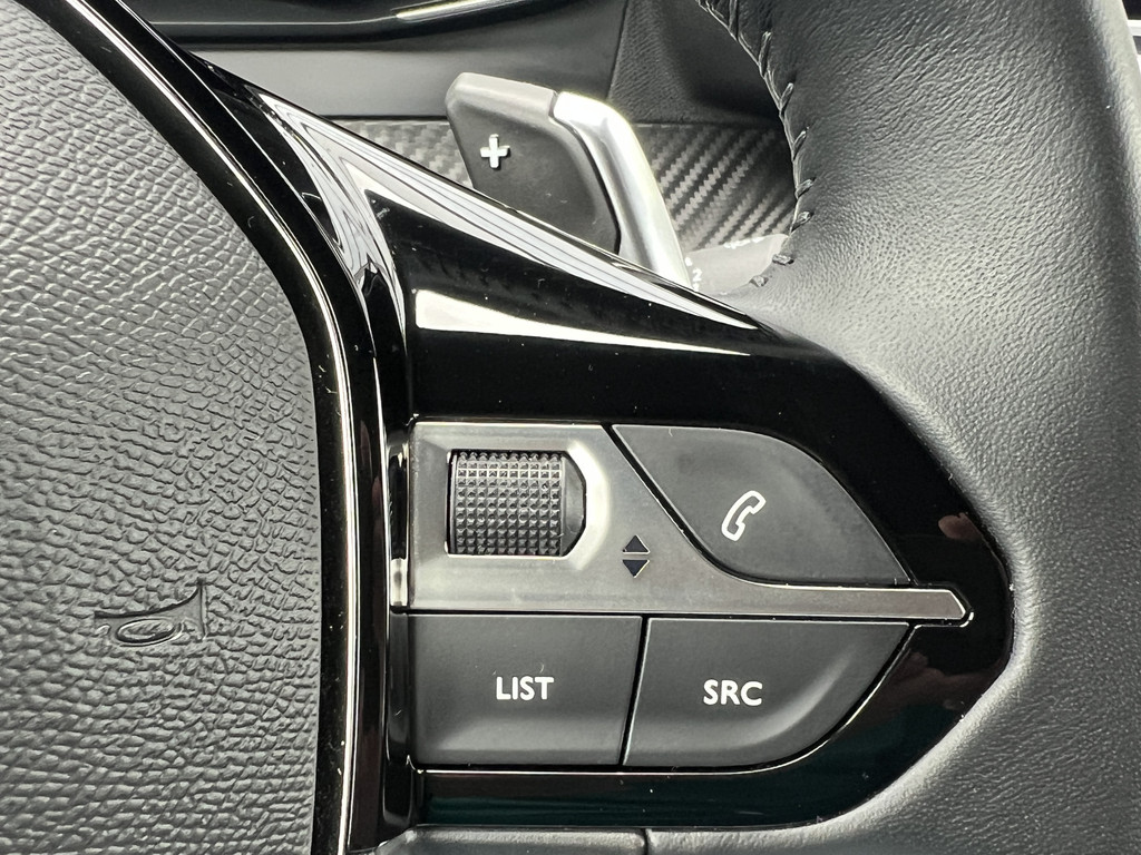 Peugeot 2008 (HSX23T) met abonnement