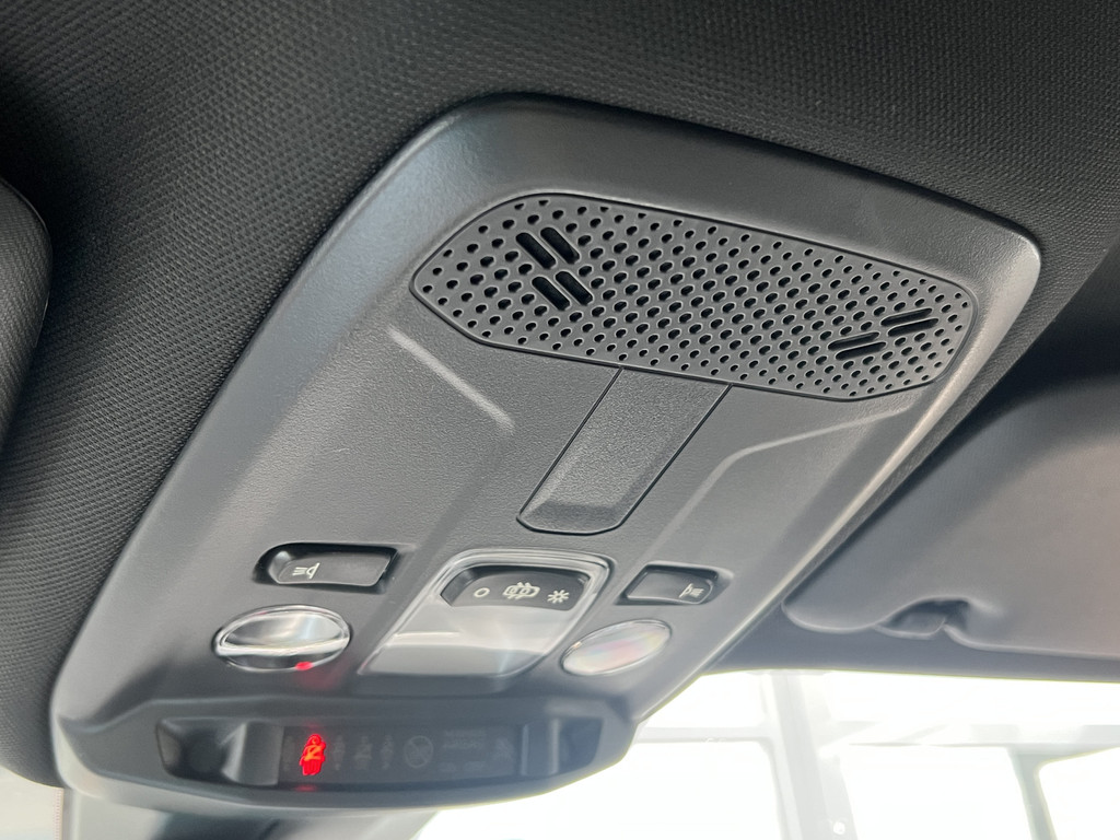 Peugeot 2008 (HSX23T) met abonnement