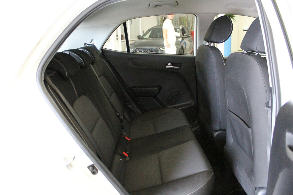 Kia Picanto (J227ZP) met abonnement