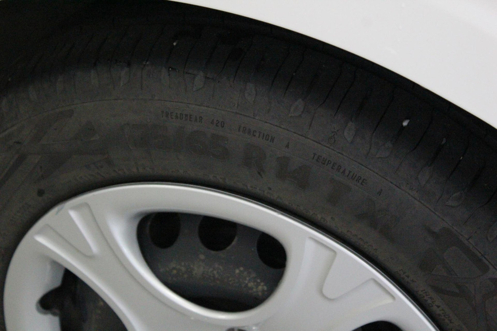 Kia Picanto (J227ZP) met abonnement