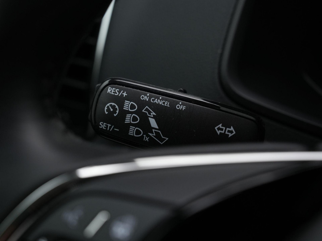ŠKODA Karoq (X525XJ) met abonnement