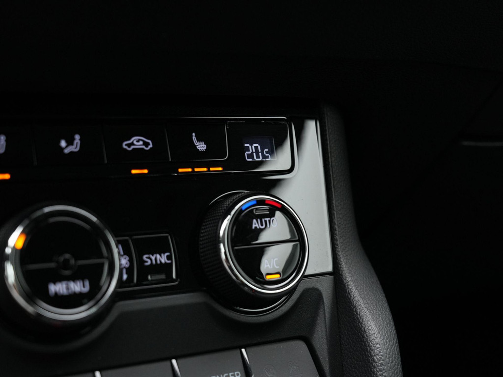 ŠKODA Karoq (X525XJ) met abonnement
