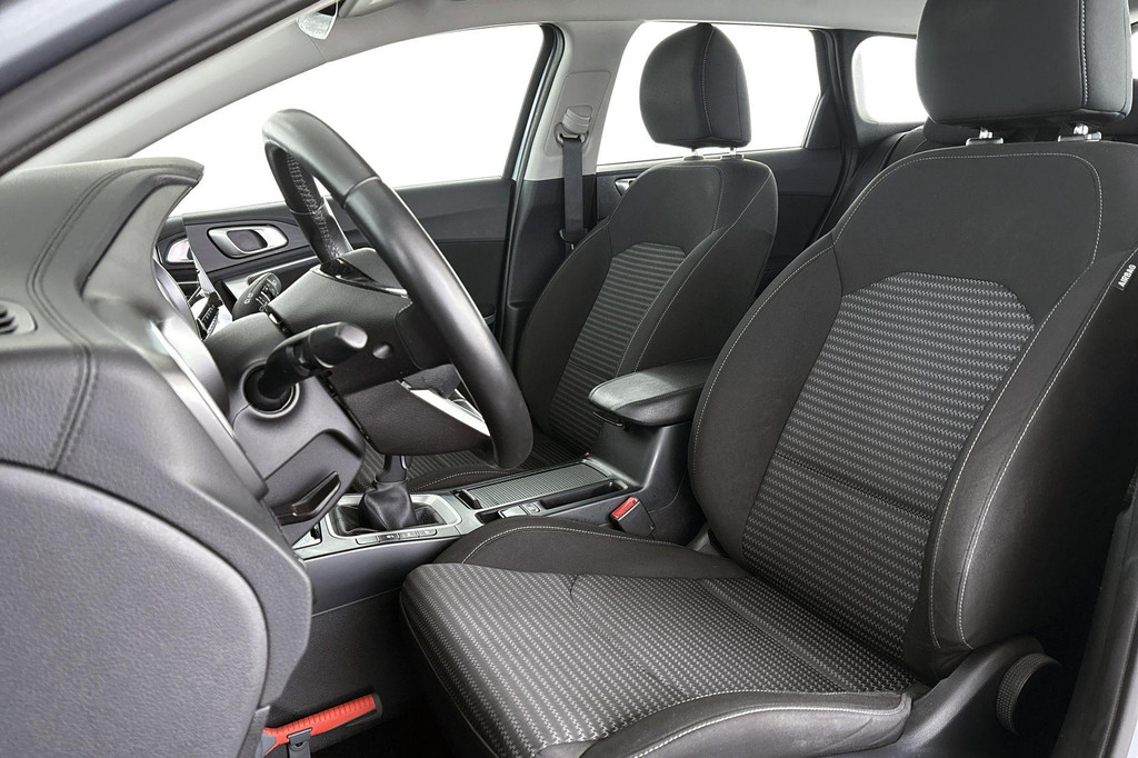 Kia Ceed Sportswagon (X043GL) met abonnement