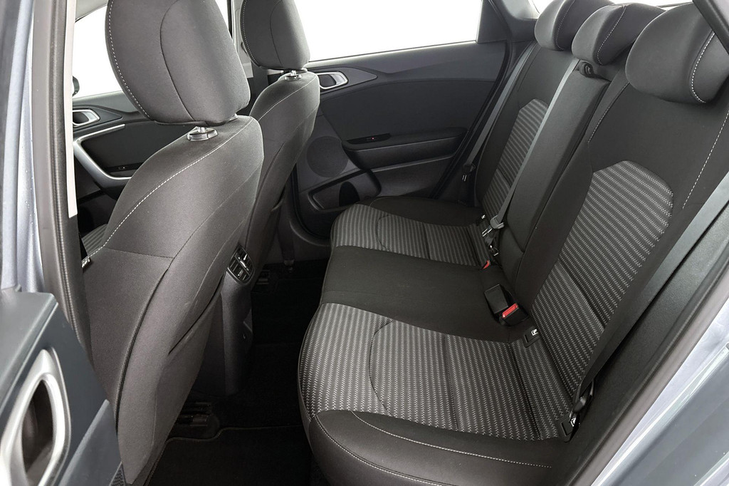 Kia Ceed Sportswagon (X043GL) met abonnement