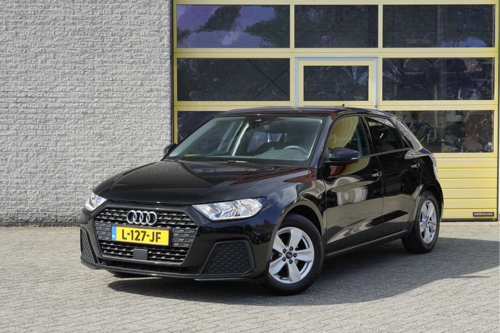 Audi A1 (L127JF) met abonnement