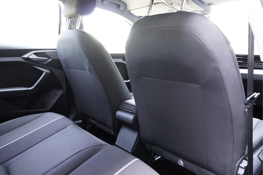 Audi A1 (L127JF) met abonnement