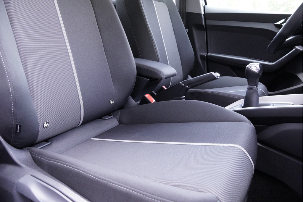Audi A1 (L127JF) met abonnement