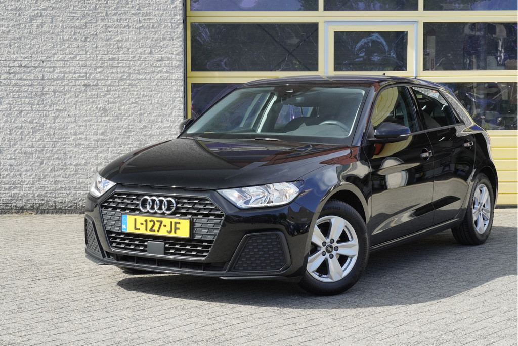 Audi A1 (L127JF) met abonnement