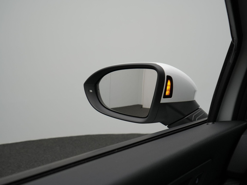 Volkswagen Golf (N825NN) met abonnement