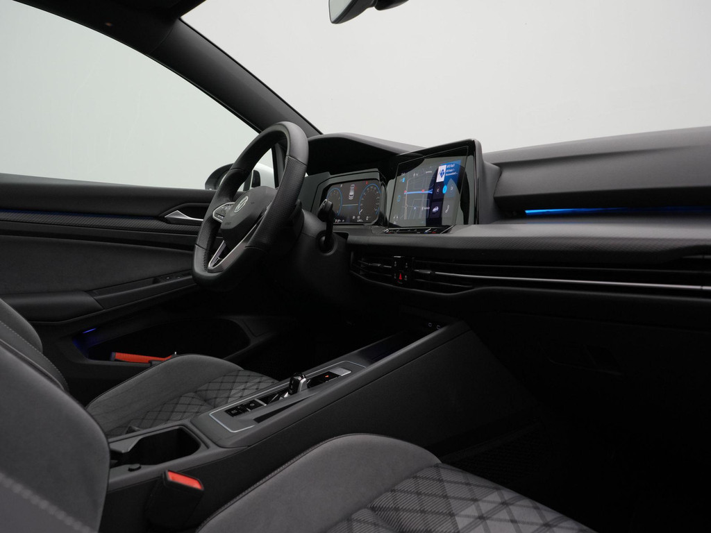 Volkswagen Golf (N825NN) met abonnement
