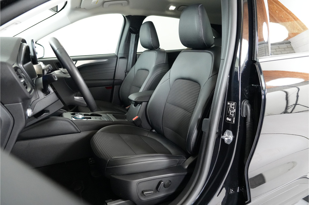 Ford Kuga (KJL32N) met abonnement