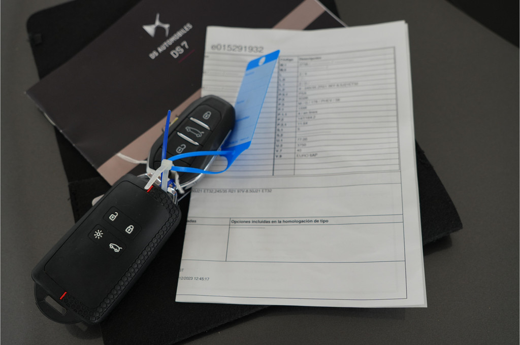 DS DS 7 (KJP36Z) met abonnement