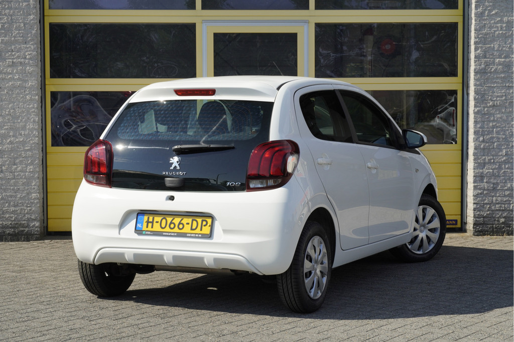 Peugeot 108 (H066DP) met abonnement