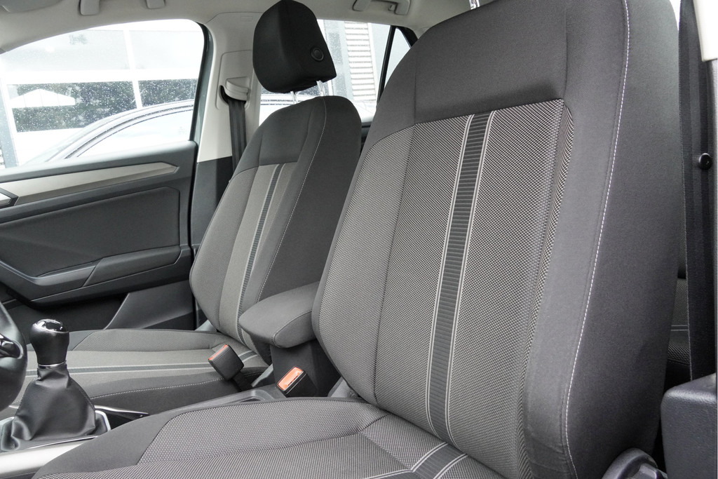Volkswagen T-Roc (L034KG) met abonnement