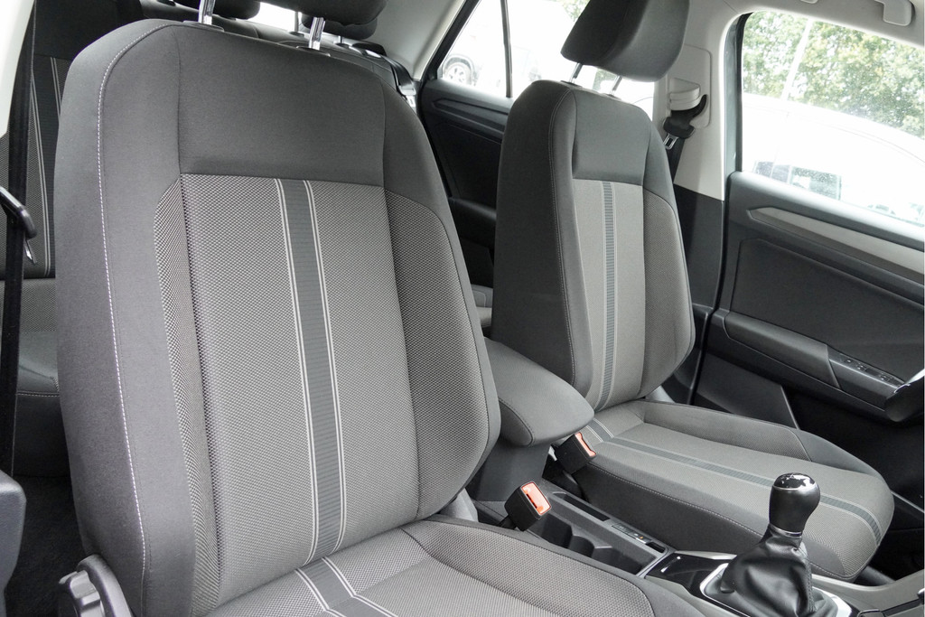Volkswagen T-Roc (L034KG) met abonnement