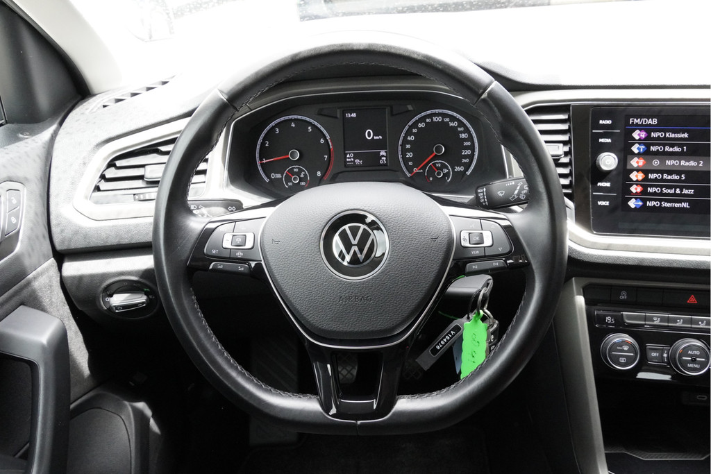 Volkswagen T-Roc (L034KG) met abonnement
