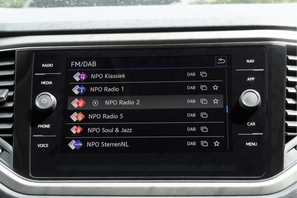 Volkswagen T-Roc (L034KG) met abonnement