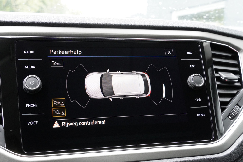 Volkswagen T-Roc (L034KG) met abonnement