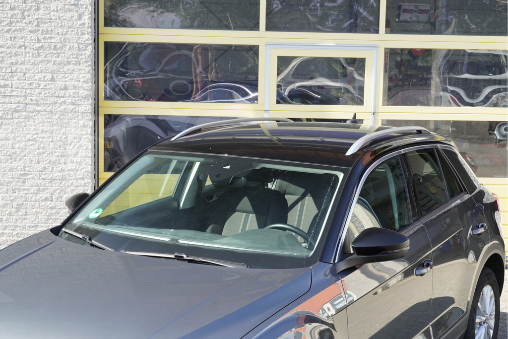 Volkswagen T-Roc (L034KG) met abonnement