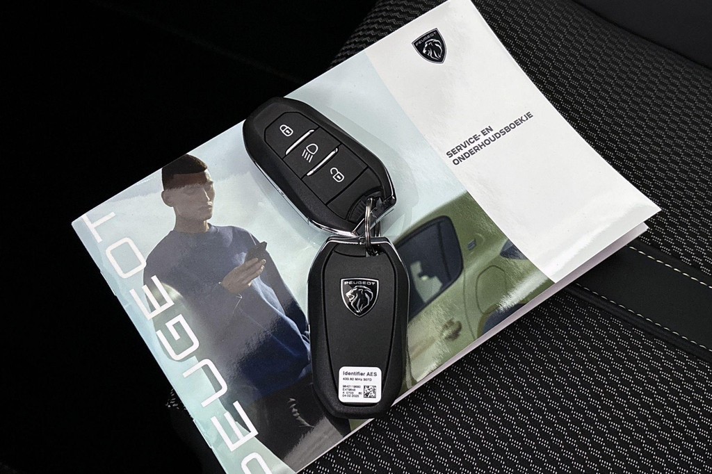 Peugeot 208 (HKS55H) met abonnement