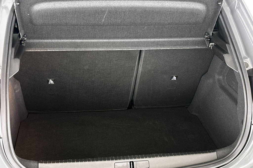 Peugeot 208 (HKS55H) met abonnement