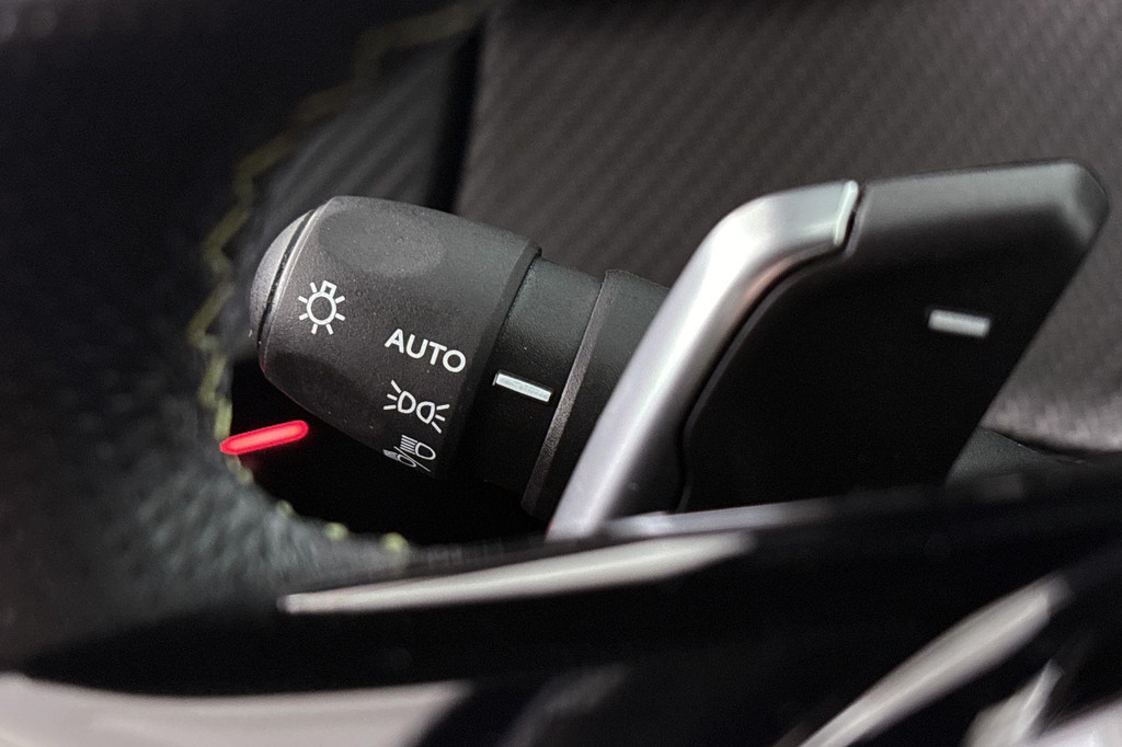 Peugeot 208 (HGF48G) met abonnement