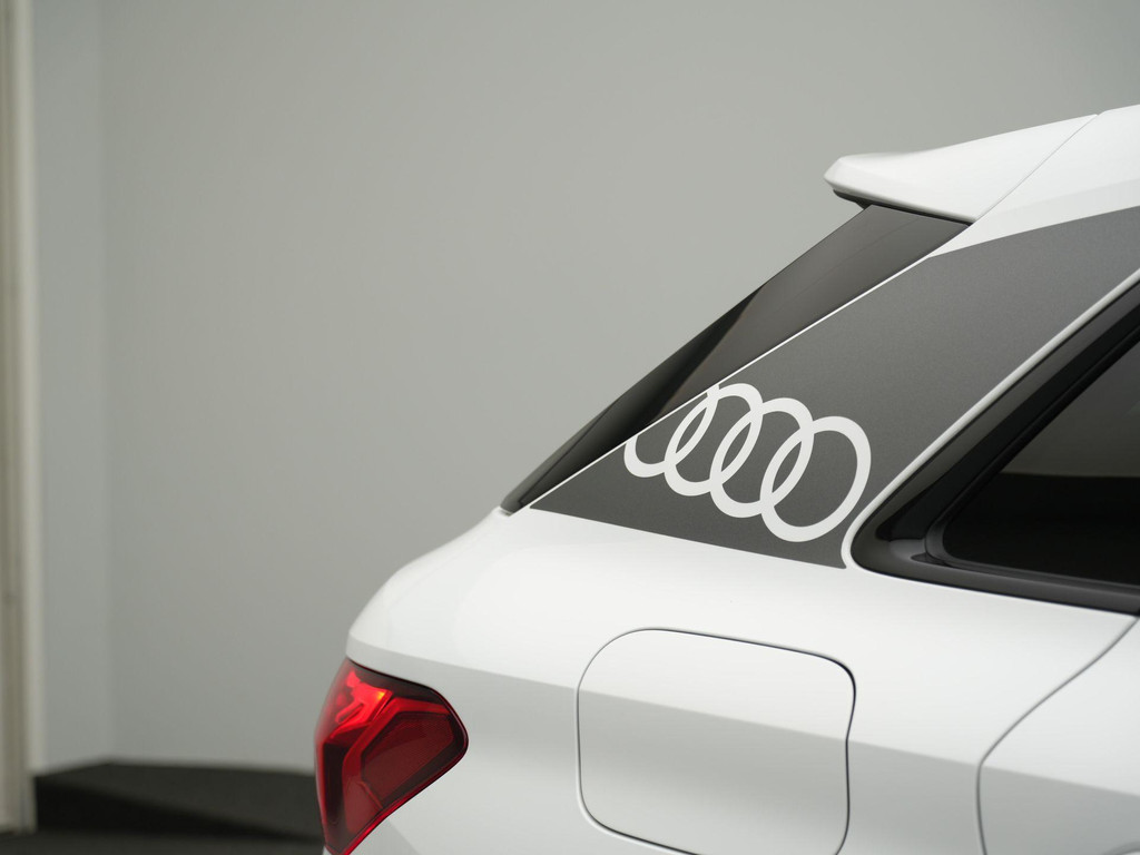 Audi A3 (JRL43R) met abonnement