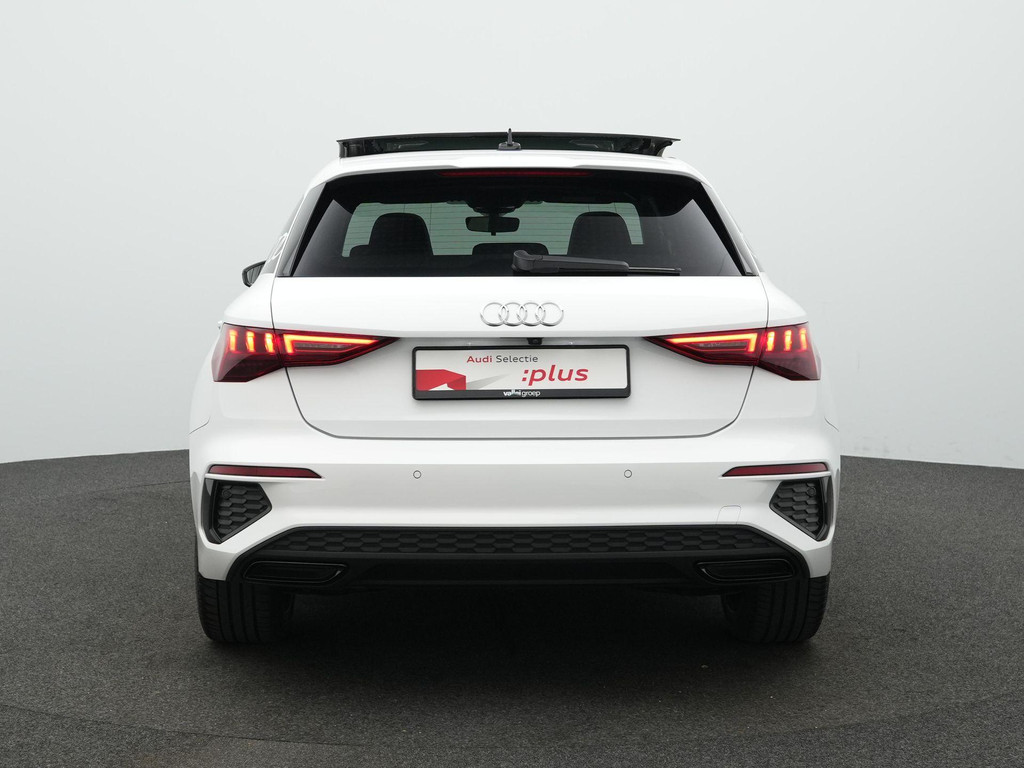 Audi A3 (JRL43R) met abonnement