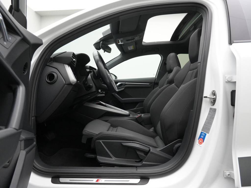 Audi A3 (JRL43R) met abonnement