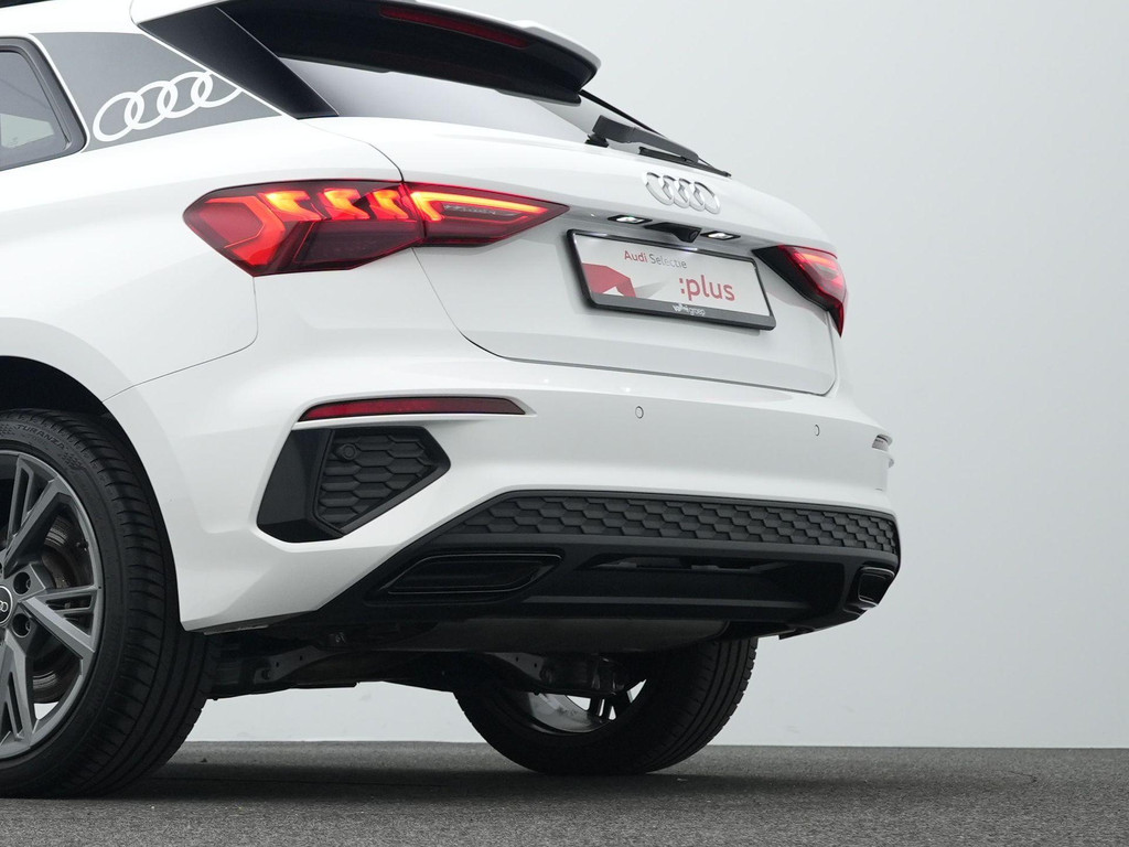 Audi A3 (JRL43R) met abonnement