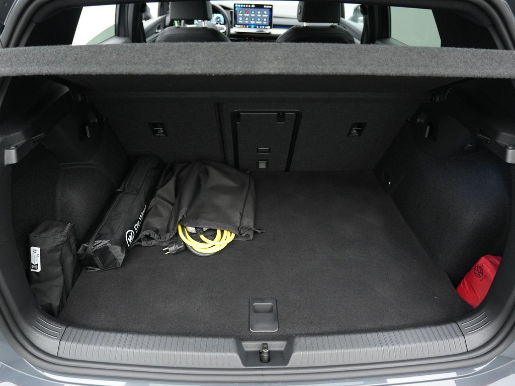 Volkswagen Golf (GNB07N) met abonnement