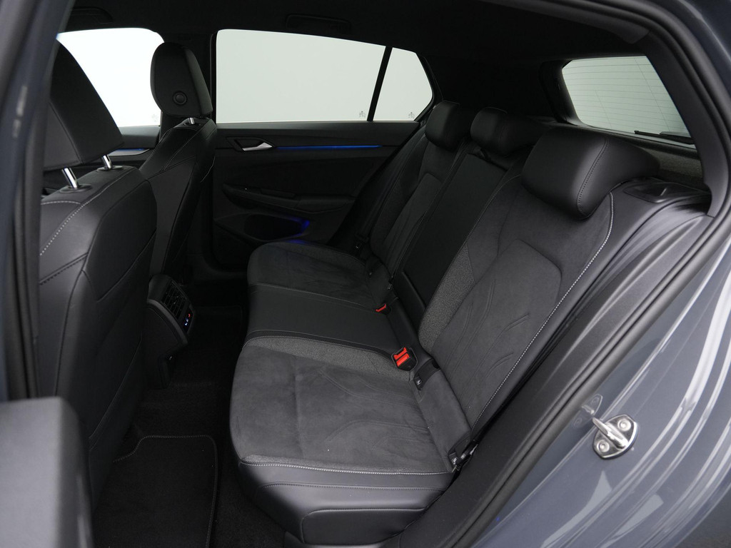 Volkswagen Golf (GNB07N) met abonnement