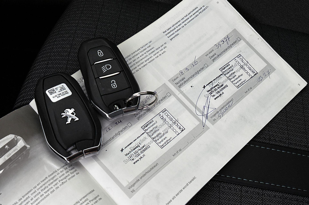 Peugeot 208 (S948NF) met abonnement