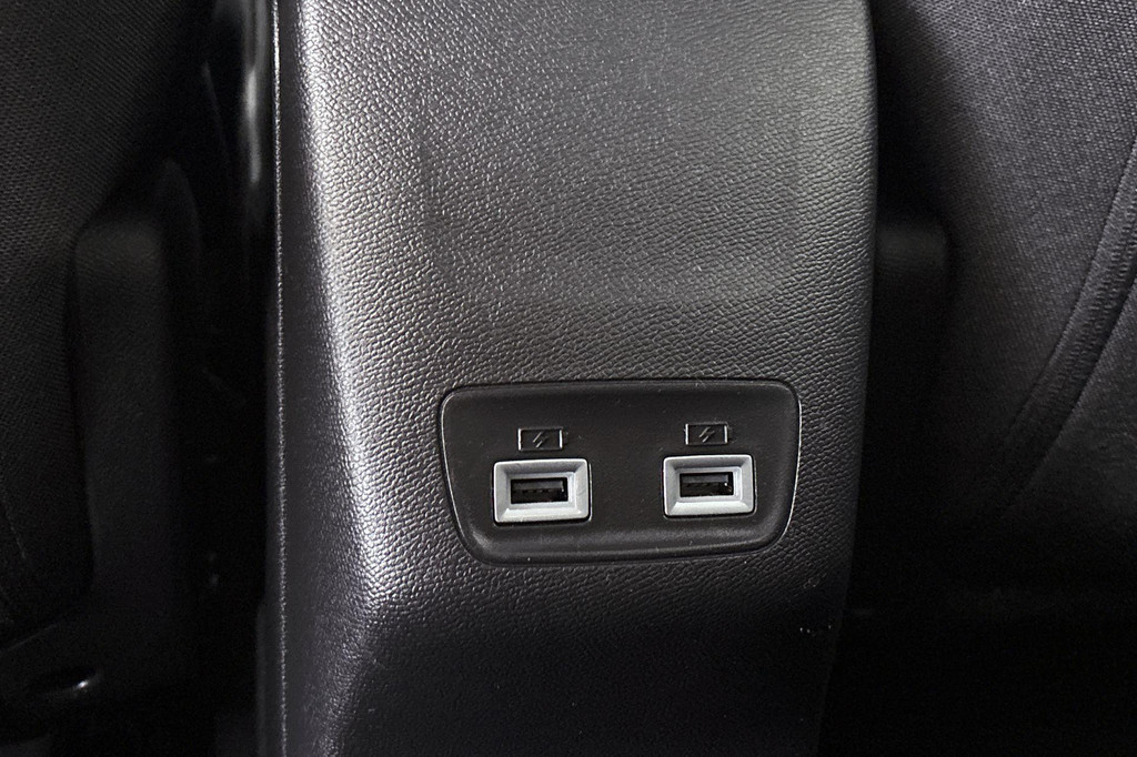 Peugeot 208 (S948NF) met abonnement