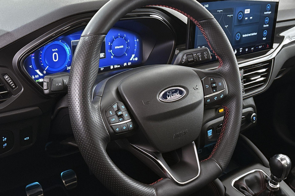 Ford FOCUS Wagon (Z012RD) met abonnement