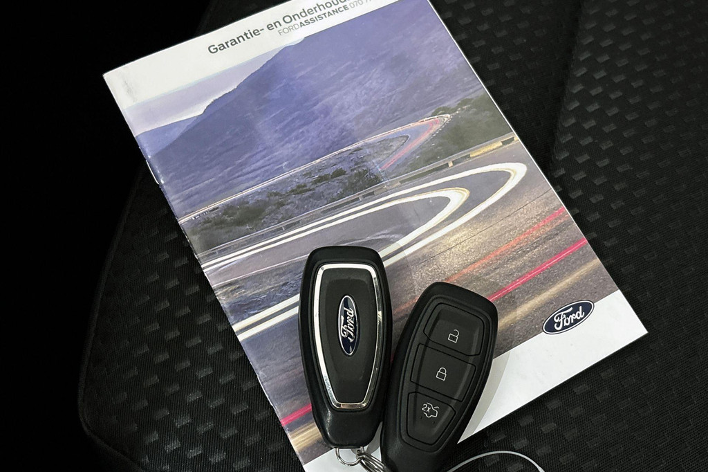 Ford FOCUS Wagon (Z012RD) met abonnement