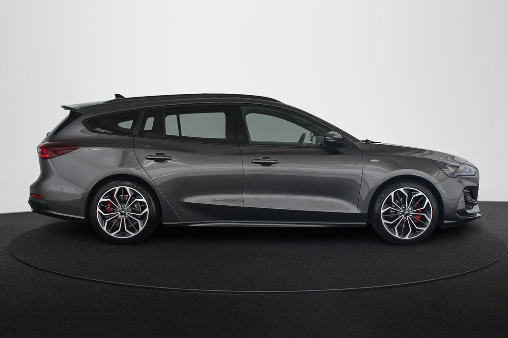 Ford FOCUS Wagon (Z012RD) met abonnement
