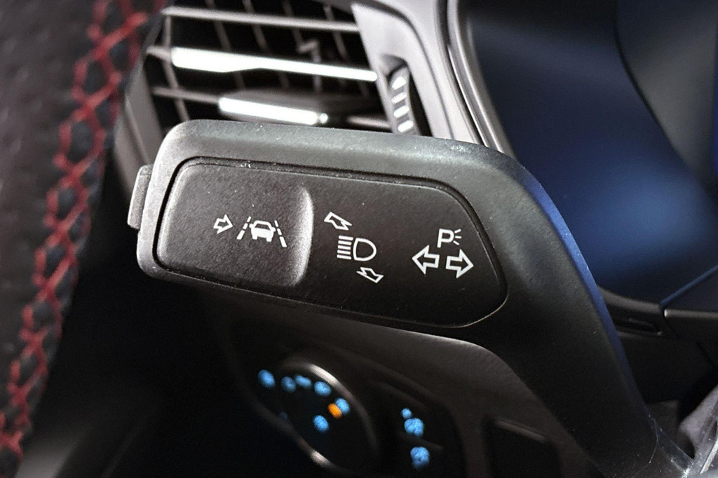Ford FOCUS Wagon (Z012RD) met abonnement
