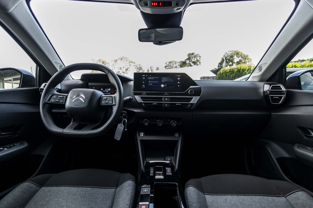 Citroën Ë-C4 (P146XV) met abonnement