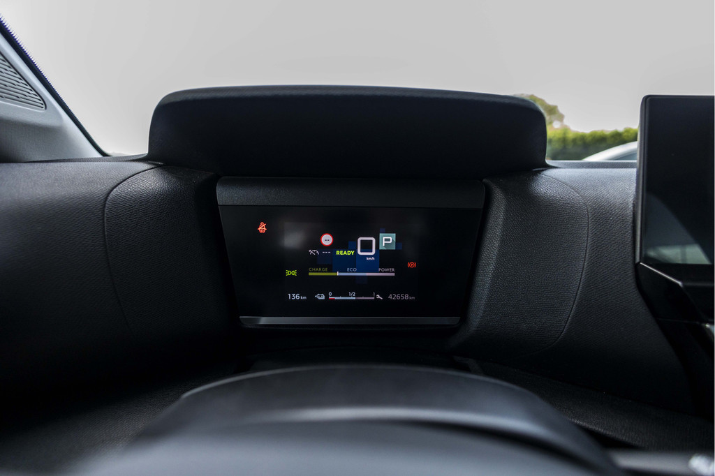Citroën Ë-C4 (P146XV) met abonnement