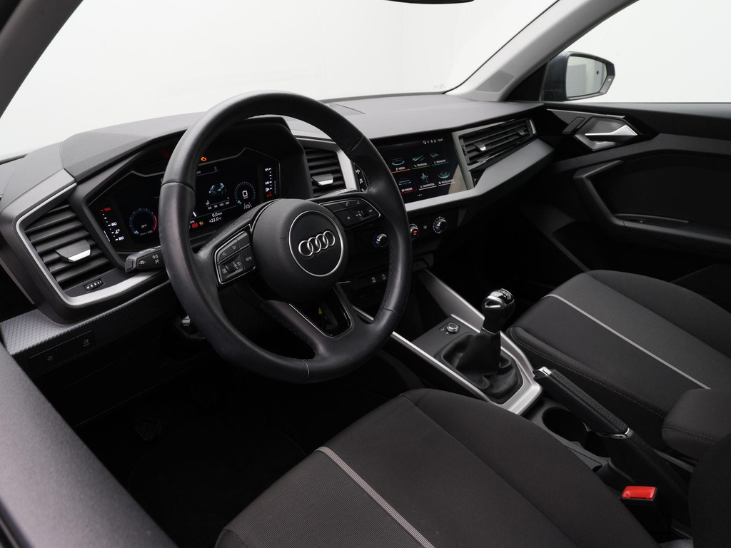 Audi A1 (S318LX) met abonnement