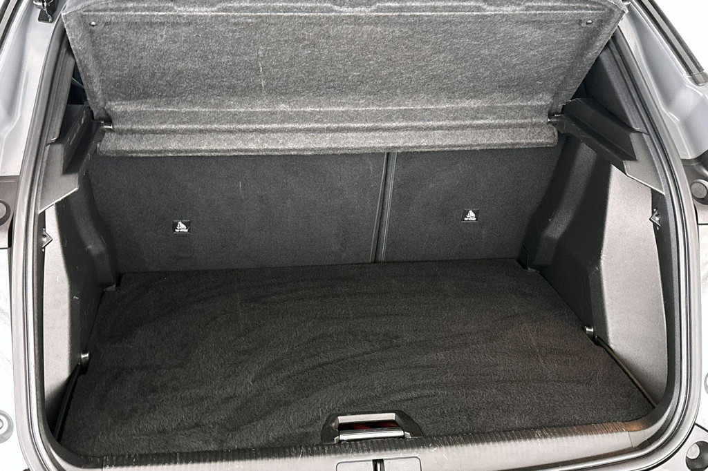 Peugeot e-2008 (JBT27J) met abonnement
