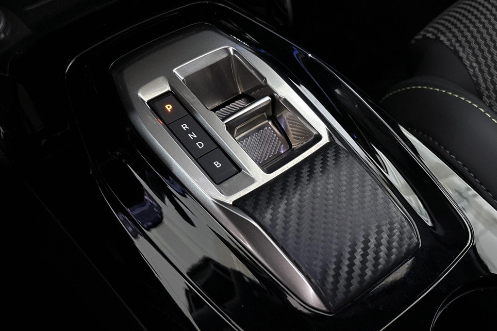 Peugeot e-2008 (JBT27J) met abonnement