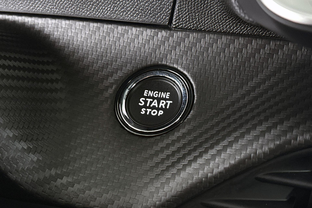 Peugeot e-2008 (JBT27J) met abonnement