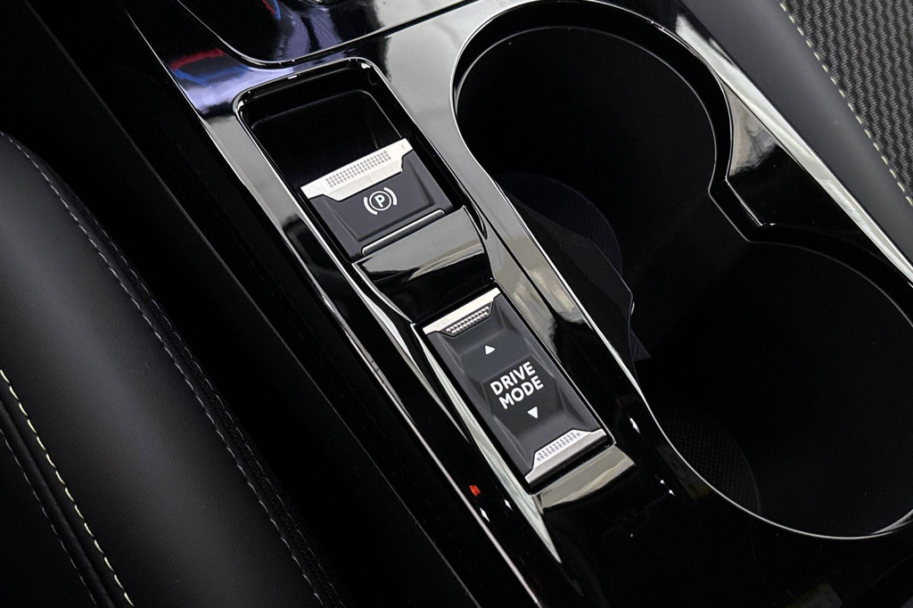 Peugeot e-2008 (JBT27J) met abonnement
