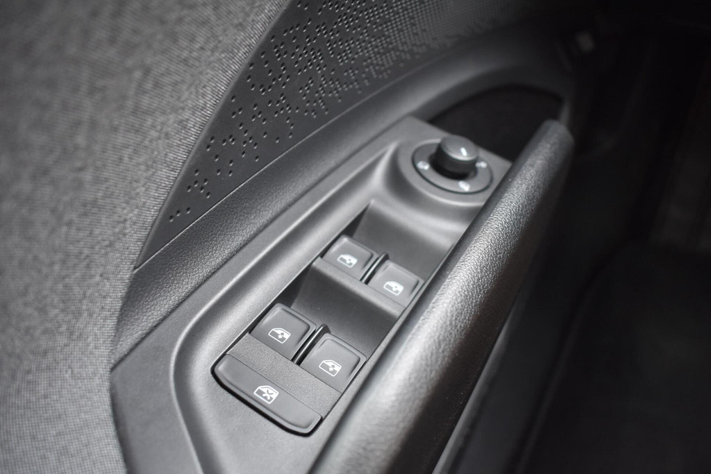 ŠKODA ENYAQ iV (S037KG) met abonnement