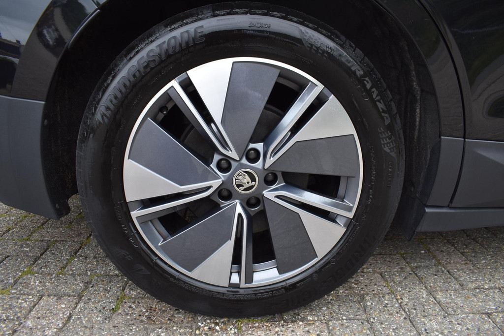 ŠKODA ENYAQ iV (S037KG) met abonnement