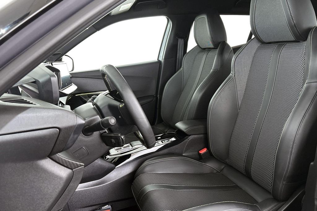 Peugeot e-2008 (HHH83L) met abonnement